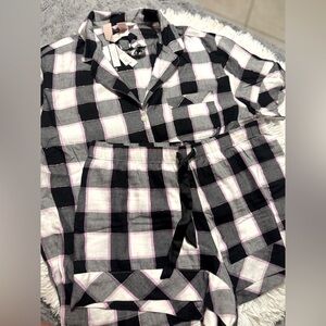 NWT Victoria's Secret Black and Pink Plaid Pajama set